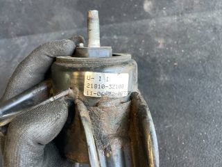 bontott HYUNDAI i40 Motor Tartó Bak Jobb