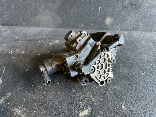 bontott HYUNDAI i40 Nagynyomású Szivattyú