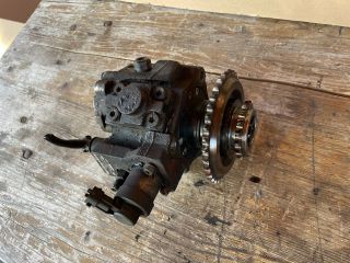 bontott HYUNDAI i40 Nagynyomású Szivattyú