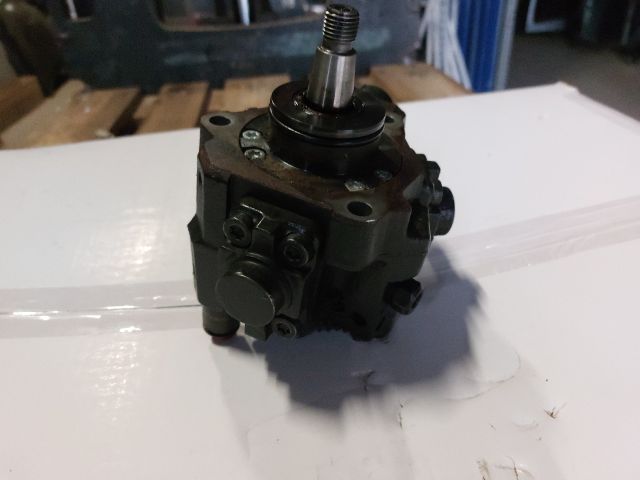 bontott HYUNDAI i40 Nagynyomású Szivattyú