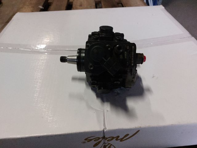 bontott HYUNDAI i40 Nagynyomású Szivattyú