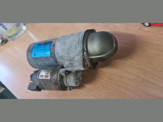 bontott HYUNDAI i40 Önindító