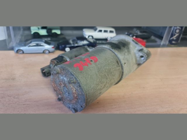 bontott HYUNDAI i40 Önindító