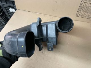 bontott HYUNDAI i40 Rezonátor