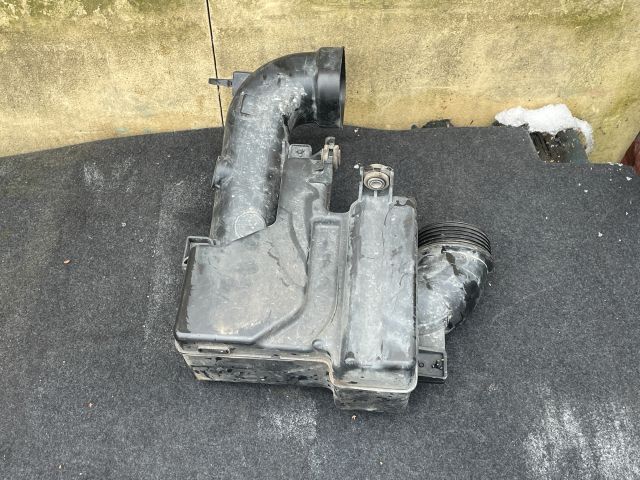 bontott HYUNDAI i40 Rezonátor