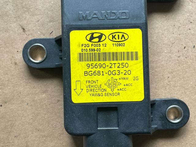 bontott HYUNDAI i40 Sebesség Jeladó