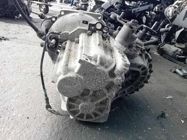 bontott HYUNDAI i40 Váltó (Mechanikus)