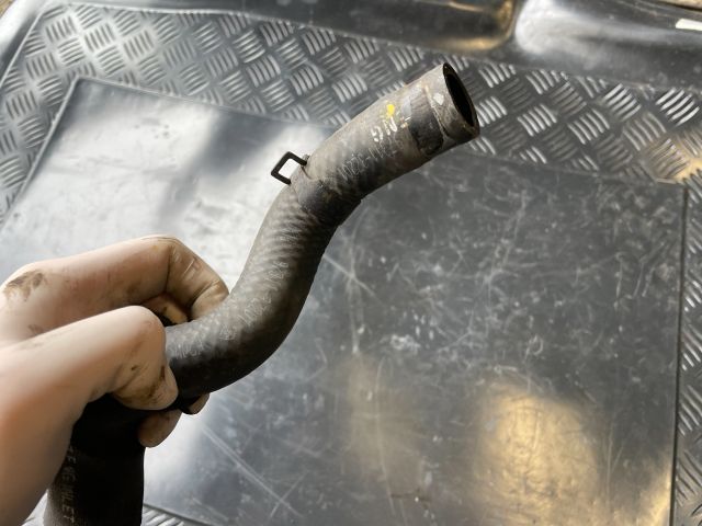 bontott HYUNDAI i40 Vízcső