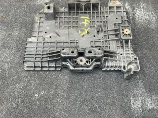 bontott HYUNDAI i40 Akkumulátor Tartó