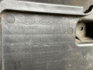 bontott HYUNDAI i40 Akkumulátor Tartó