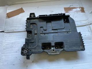 bontott HYUNDAI i40 Akkumulátor Tartó