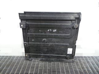 bontott HYUNDAI i40 Alsó Motorburkolat