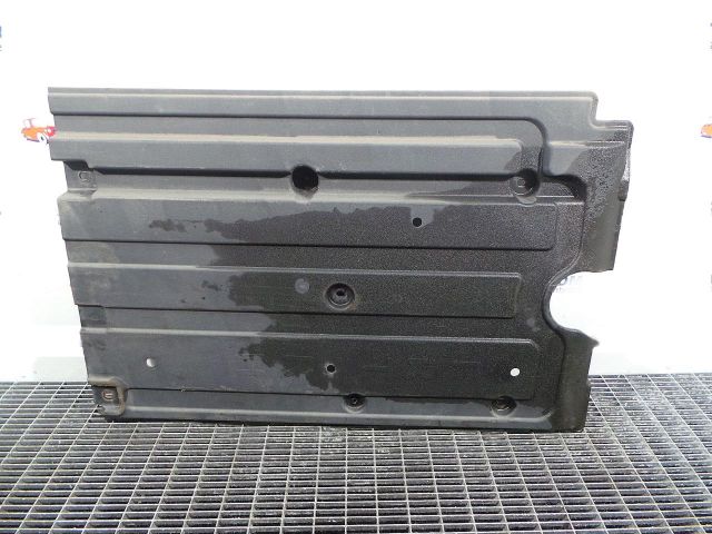 bontott HYUNDAI i40 Alsó Motorburkolat