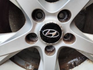 bontott HYUNDAI i40 Alufelni Gumival (1 db)