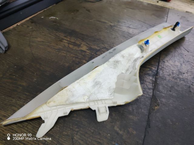 bontott HYUNDAI i40 Bal A Oszlop Burkolat