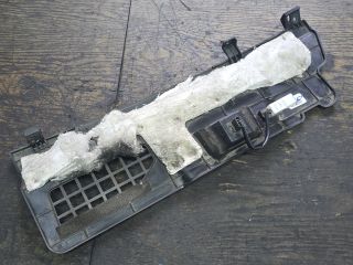 bontott HYUNDAI i40 Bal Alsó Műszerfal Burkolat