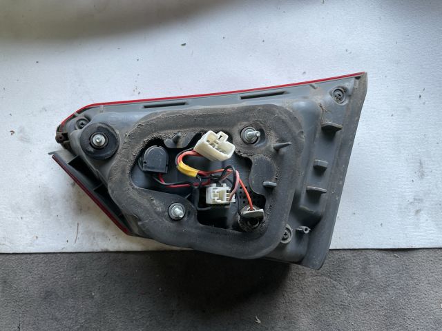 bontott HYUNDAI i40 Bal Belső Hátsó Lámpa