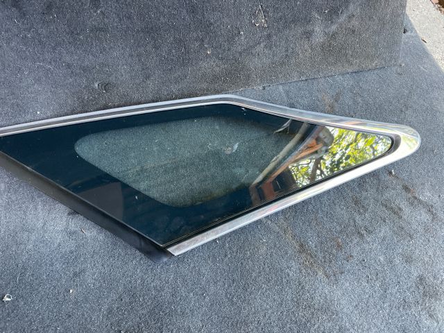 bontott HYUNDAI i40 Bal C Oszlop Oldalablak Üveg