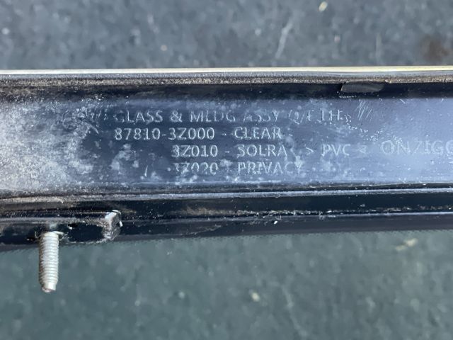 bontott HYUNDAI i40 Bal C Oszlop Oldalablak Üveg