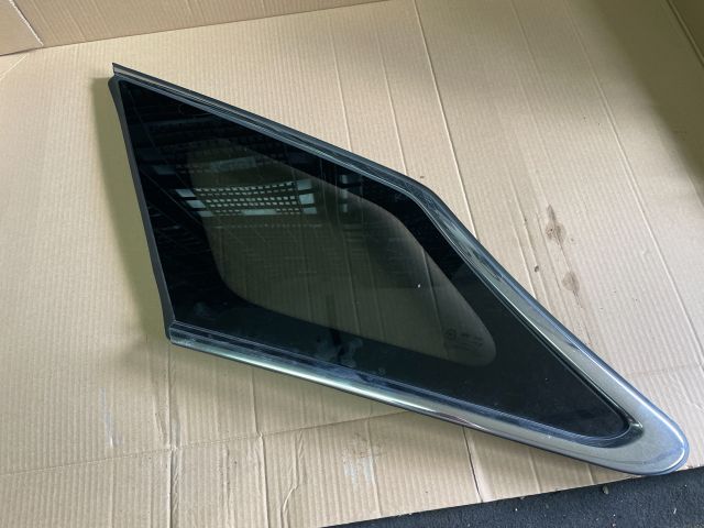 bontott HYUNDAI i40 Bal C Oszlop Oldalablak Üveg