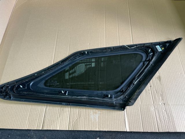 bontott HYUNDAI i40 Bal C Oszlop Oldalablak Üveg