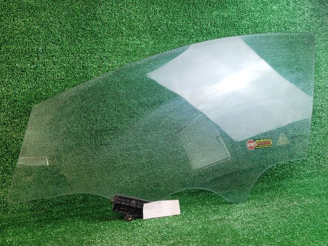 bontott HYUNDAI i40 Bal első Ablak