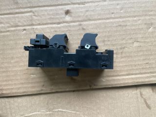 bontott HYUNDAI i40 Bal első Ablakemelő Kapcsoló