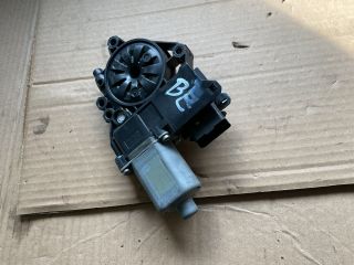 bontott HYUNDAI i40 Bal első Ablakemelő Motor