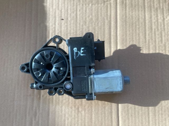 bontott HYUNDAI i40 Bal első Ablakemelő Motor