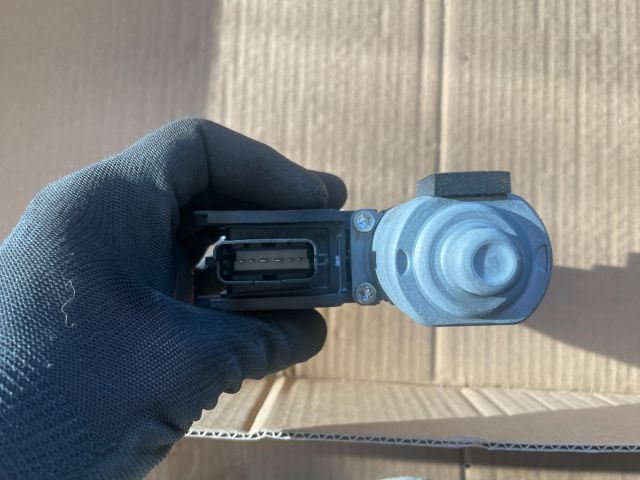 bontott HYUNDAI i40 Bal első Ablakemelő Motor