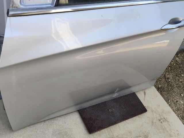 bontott HYUNDAI i40 Bal első Ajtó (Részeivel)