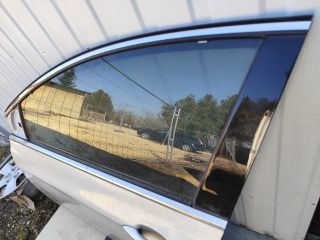 bontott HYUNDAI i40 Bal első Ajtó (Részeivel)