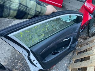 bontott HYUNDAI i40 Bal első Ajtó (Részeivel)