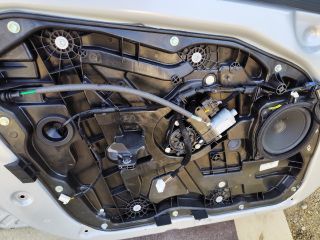 bontott HYUNDAI i40 Bal első Ajtó (Részeivel)