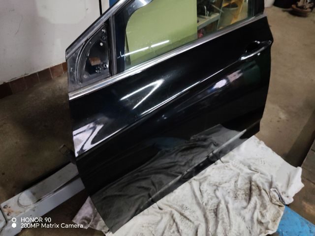 bontott HYUNDAI i40 Bal első Ajtó (Részeivel)