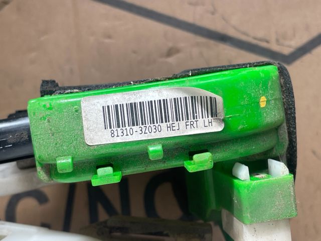 bontott HYUNDAI i40 Bal első Ajtózár