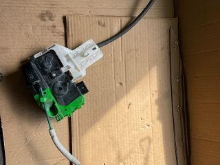 bontott HYUNDAI i40 Bal első Ajtózár