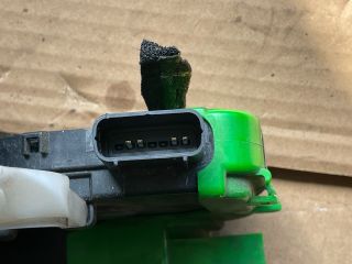 bontott HYUNDAI i40 Bal első Ajtózár