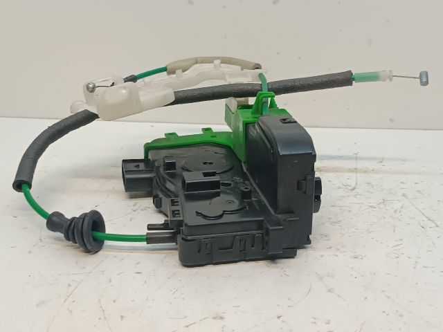 bontott HYUNDAI i40 Bal első Ajtózár