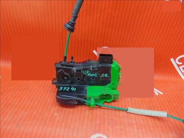 bontott HYUNDAI i40 Bal első Ajtózár