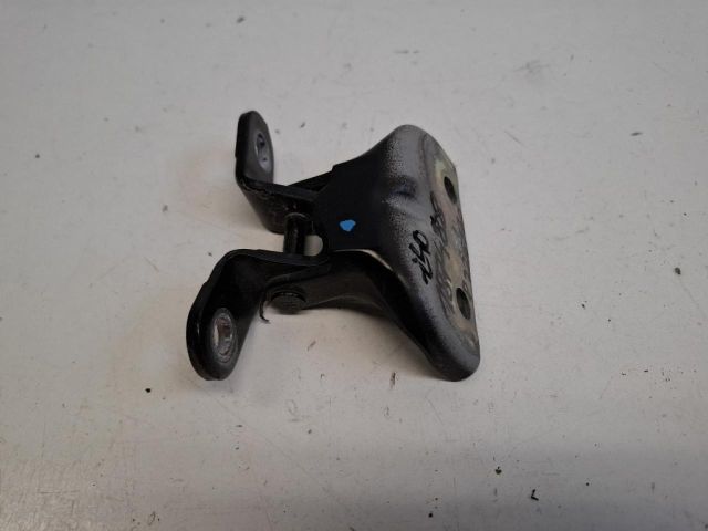 bontott HYUNDAI i40 Bal első Alsó Zsanér