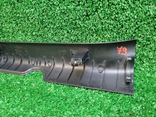 bontott HYUNDAI i40 Bal első Belső Küszöb Burkolat