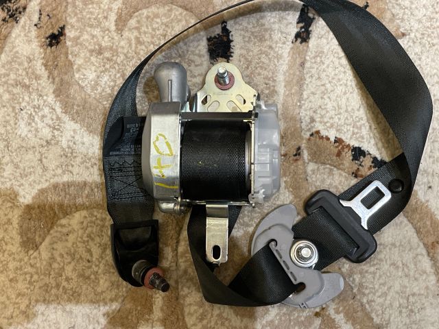 bontott HYUNDAI i40 Bal első Biztonsági Öv