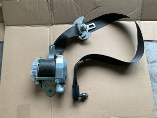 bontott HYUNDAI i40 Bal első Biztonsági Öv