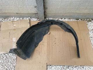 bontott HYUNDAI i40 Bal első Dobbetét (Kerékjárati, Műanyag)