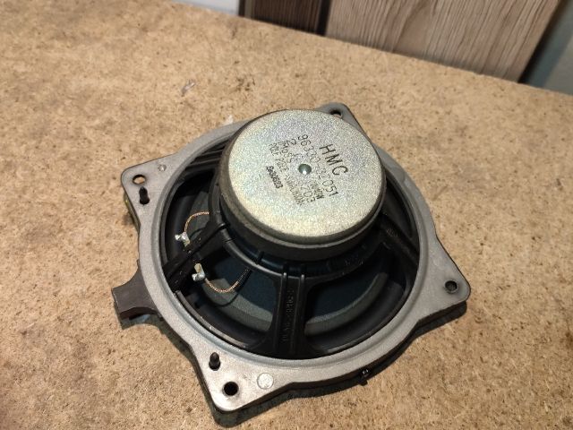 bontott HYUNDAI i40 Bal első Hangszóró