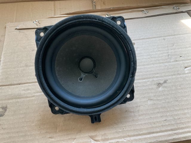 bontott HYUNDAI i40 Bal első Hangszóró