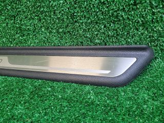 bontott HYUNDAI i40 Bal első Küszöb Díszléc