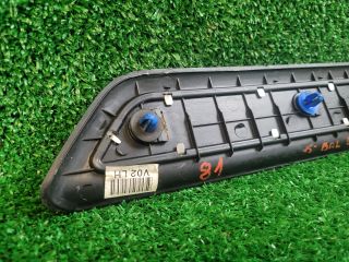 bontott HYUNDAI i40 Bal első Küszöb Díszléc