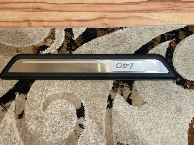 bontott HYUNDAI i40 Bal első Küszöb Díszléc